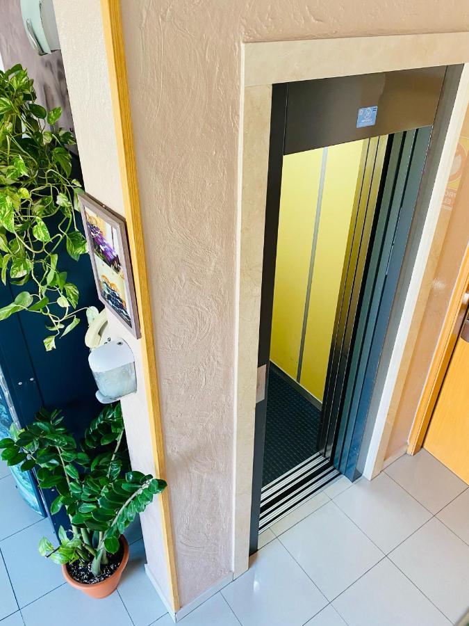 Hostal L'Anfora دينايا المظهر الخارجي الصورة