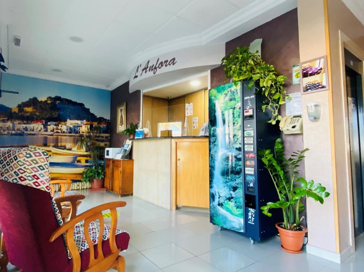 Hostal L'Anfora دينايا المظهر الخارجي الصورة